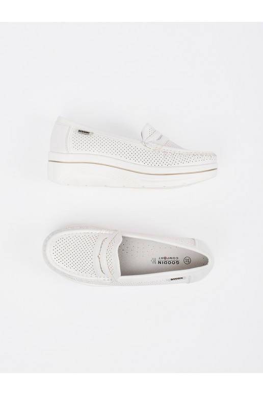 baltas krāsas mokasīni  baltas krāsas mokasīni