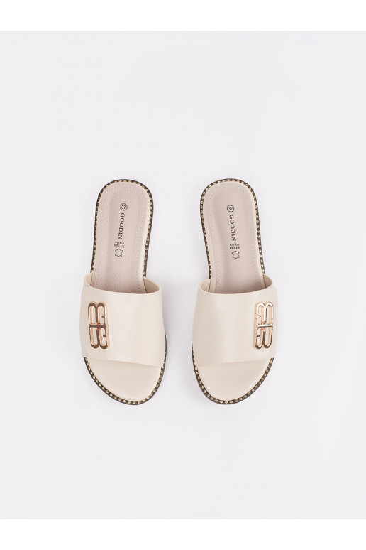 Ziloņkaula krāsas čības   