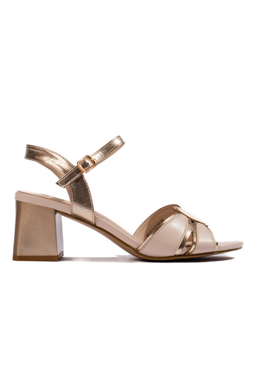 Laque kurpes smilšu krāsas