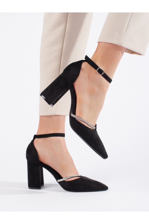 zamšādas puszābaki uz papēža Melnas krāsas zamšādas puszābaki uz papēža Melnas krāsas