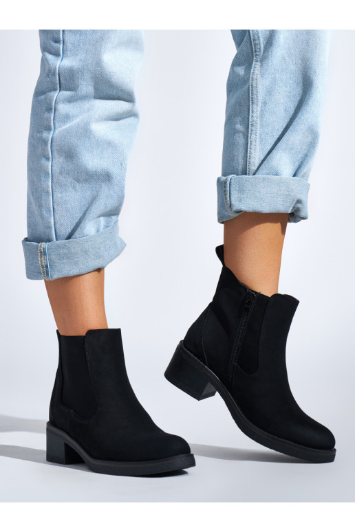 Melns sieviešu zābaki  Melns sieviešu zābaki