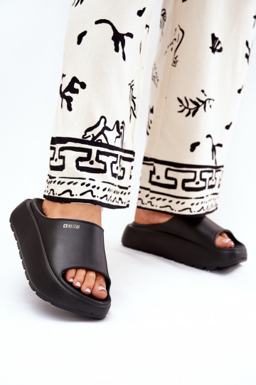 Vieglas čības uz pirksta sieviešu čības ar platformu Big Star RR274A567 Melns