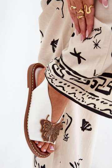 Sieviešu basenes ar platiem papēžiem ar ornamentiem baltas krāsas Komplektsorina 2