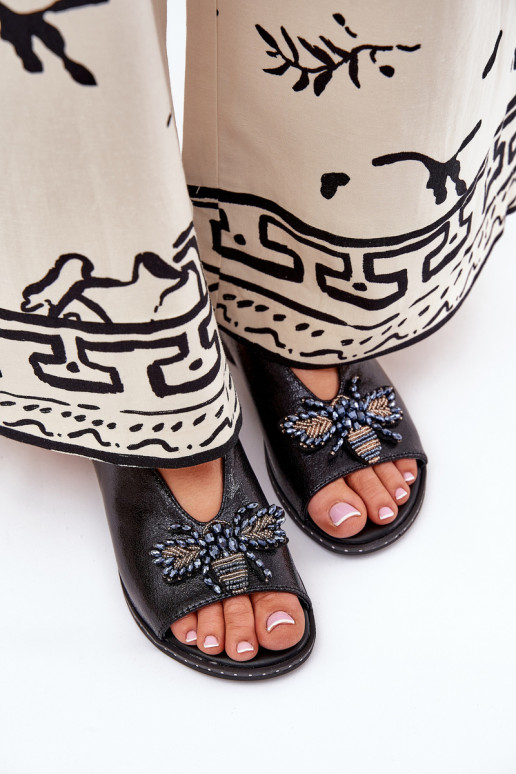 Spīdīgi Sieviešu basenes ar ornamentiem zempapēžu Melns Russona