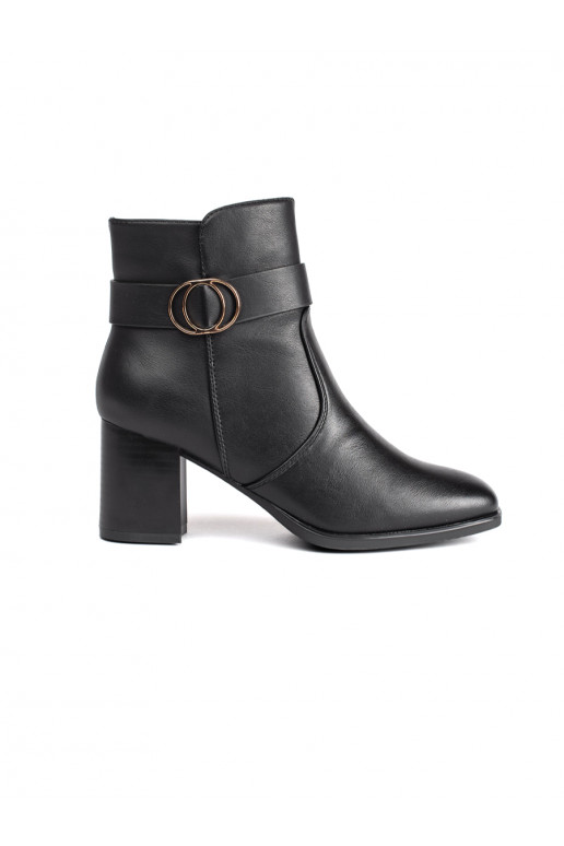 melnas krāsas Pusgarie zābaki ar kvadrātveida purngalu