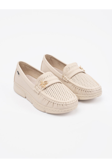 smilšu krāsas mokasīni  z przypinką 2