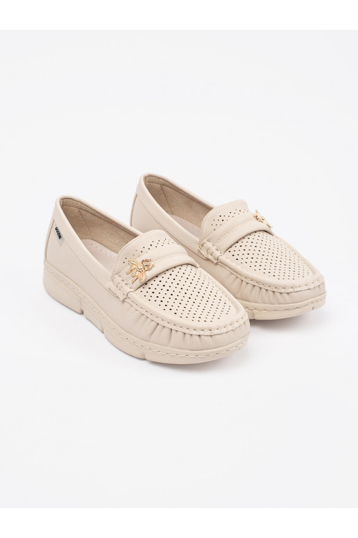 smilšu krāsas mokasīni  z przypinką smilšu krāsas mokasīni  z przypinką