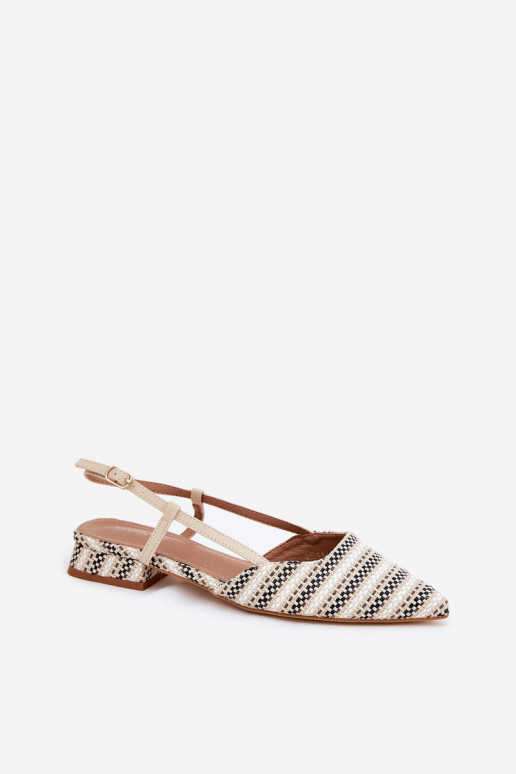 Balerīnas  Ze Szpiczastymi Noskami Na m Obcasie smilšu krāsas Abroes