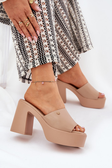  Čības no eko ādas ar papēdi  Haki krāsas Tamirella