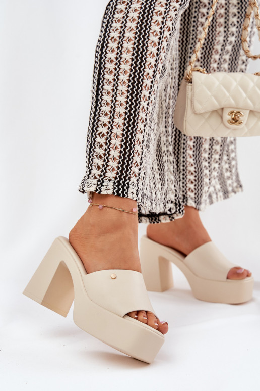 Čības no eko ādas ar papēdi  Ziloņkaula krāsas Tamirella  Čības no eko ādas ar papēdi  Ziloņkaula krāsas Tamirella