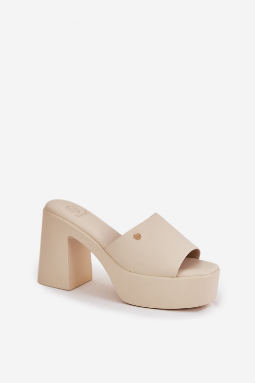 Čības no eko ādas ar papēdi  Ziloņkaula krāsas Tamirella  Čības no eko ādas ar papēdi  Ziloņkaula krāsas Tamirella