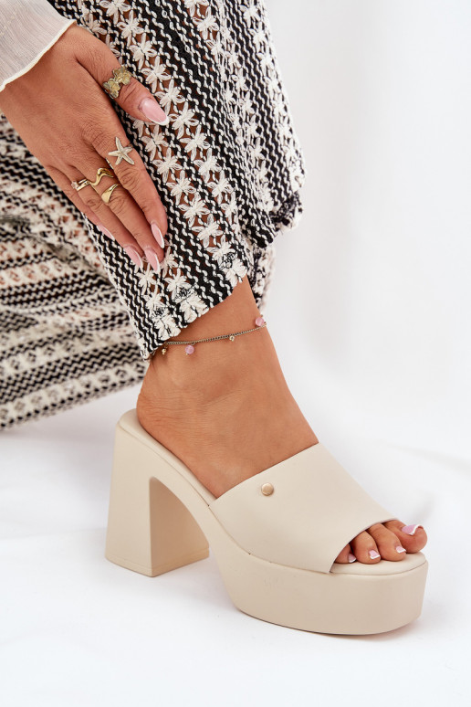 Čības no eko ādas ar papēdi  Ziloņkaula krāsas Tamirella  Čības no eko ādas ar papēdi  Ziloņkaula krāsas Tamirella