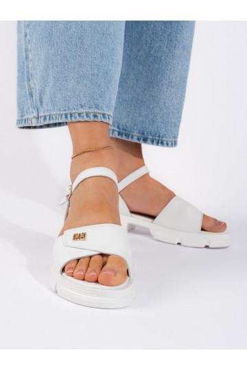 kurpes   balta krāsa