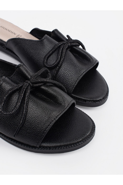 Melns čības  płaksie 