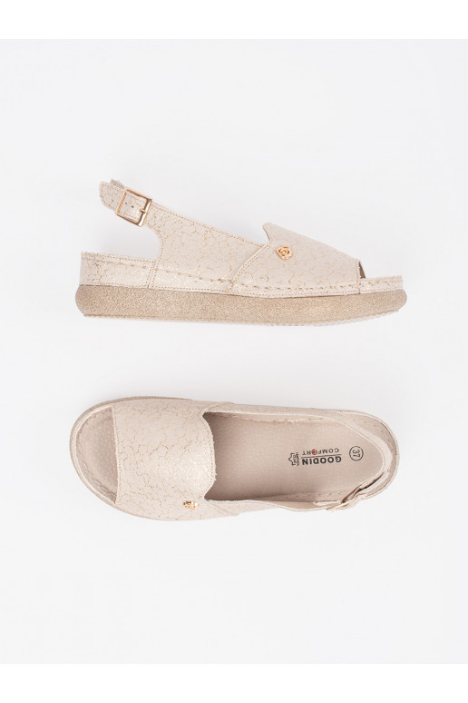 smilšu krāsas kurpes ze skórzaną wkładką