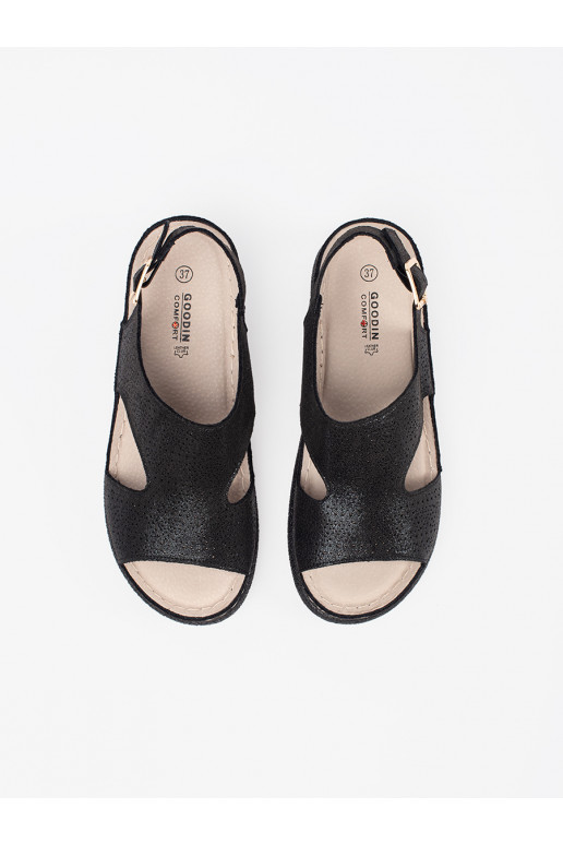 Melns kurpes na j platformie