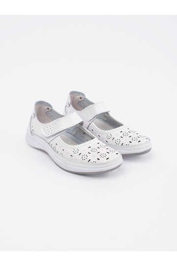 kurpes   balta krāsa 2