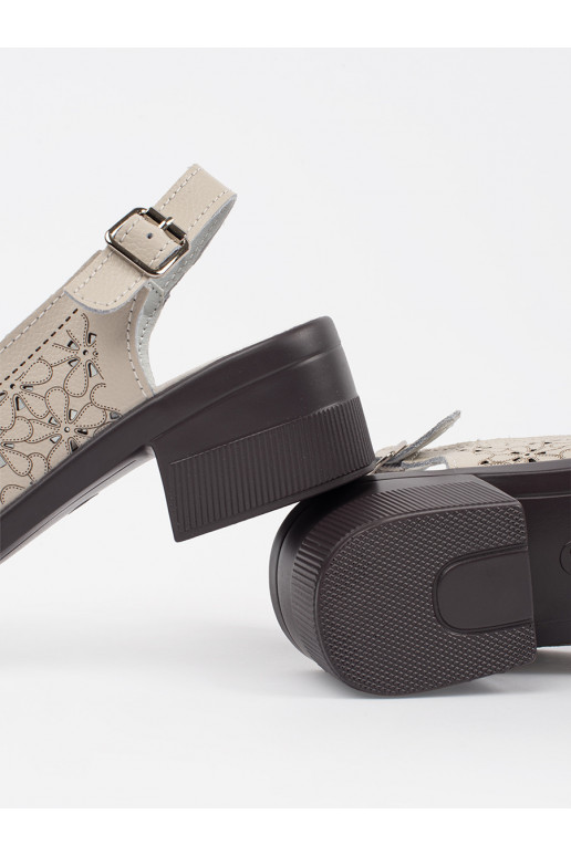 smilšu krāsas dziurkowane kurpes  smilšu krāsas dziurkowane kurpes