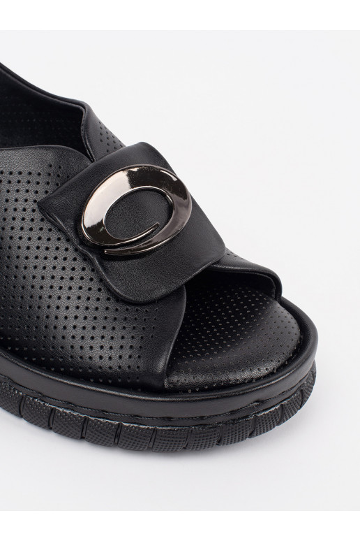 Melnas krāsas kurpes    Melnas krāsas kurpes