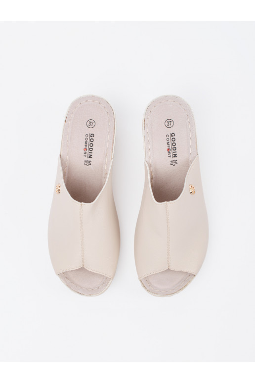 smilšu krāsas čības    smilšu krāsas čības