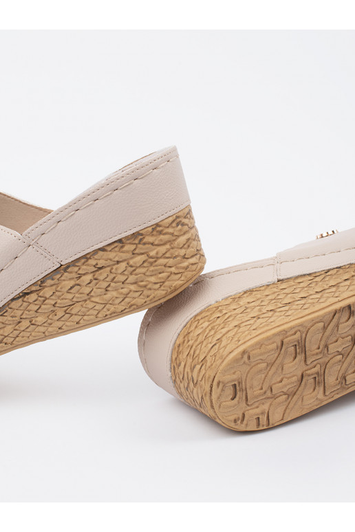 smilšu krāsas čības    smilšu krāsas čības