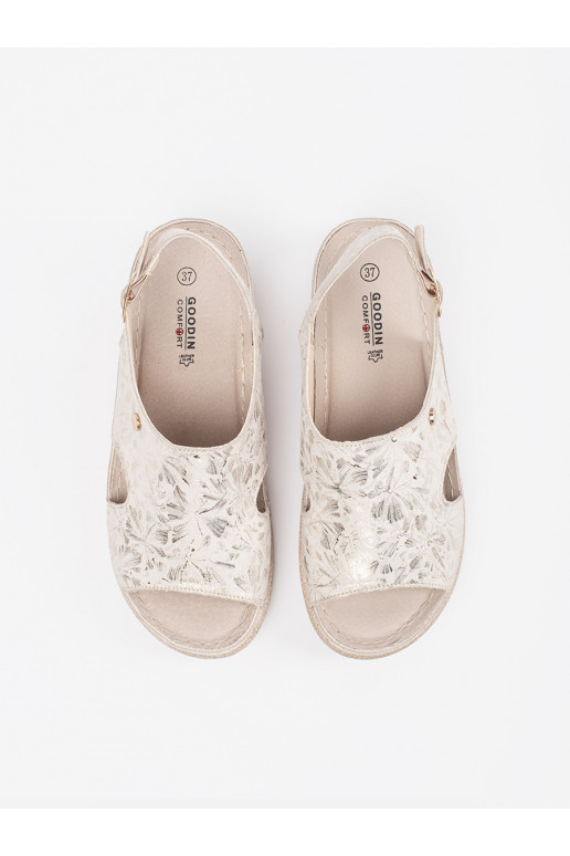 Ziloņkaula krāsas  kurpes  Ziloņkaula krāsas  kurpes