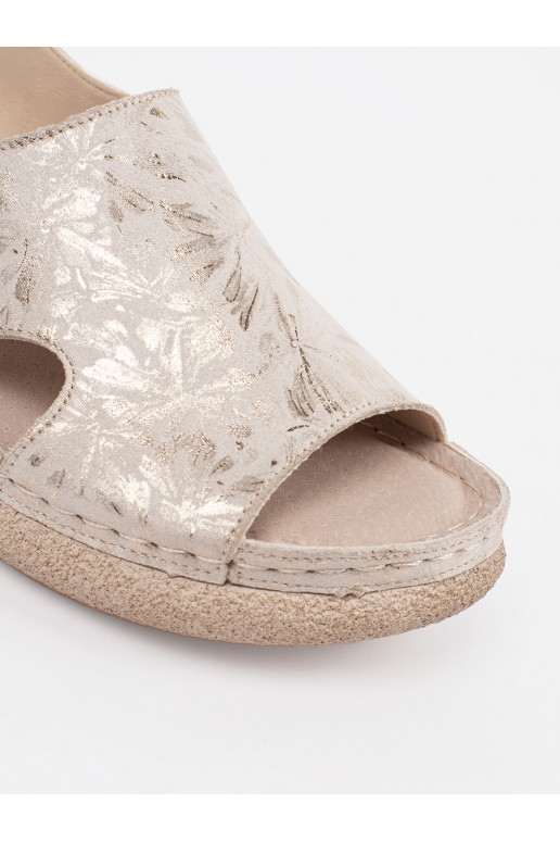 Ziloņkaula krāsas  kurpes  Ziloņkaula krāsas  kurpes