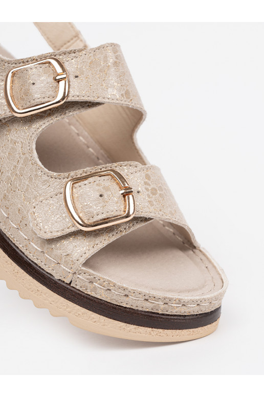 smilšu krāsas kurpes ze mi elementami