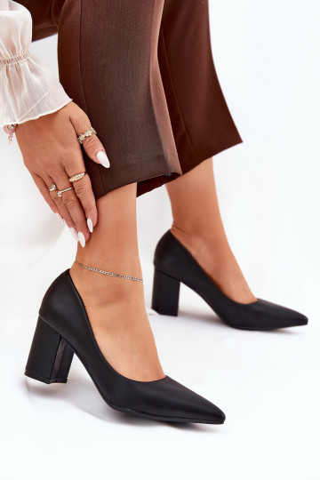 Augstpapēžu kurpes Ze Szpiczastym Noskiem Melns Deonira