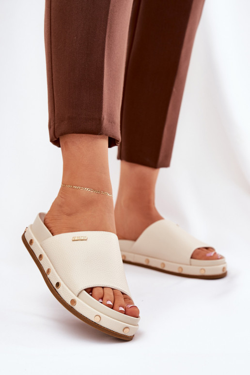 sieviešu čības ar platformu ar kniedēm Big Star RR274215 smilšu krāsas