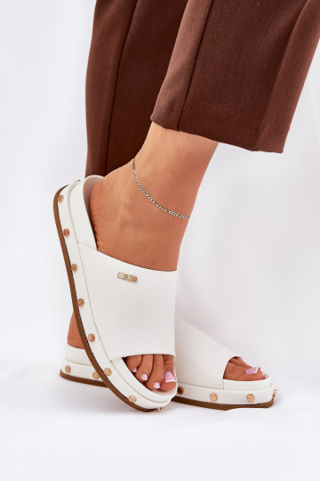 sieviešu čības ar platformu ar kniedēm Big Star RR274216 baltas krāsas