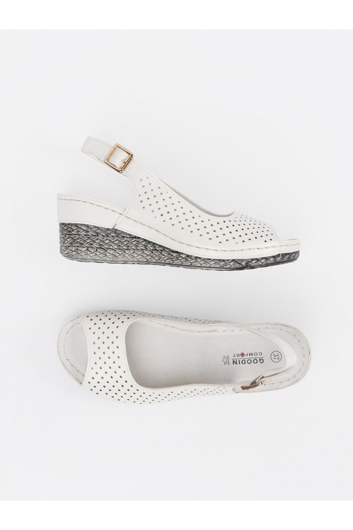 baltas krāsas  kurpes  baltas krāsas  kurpes