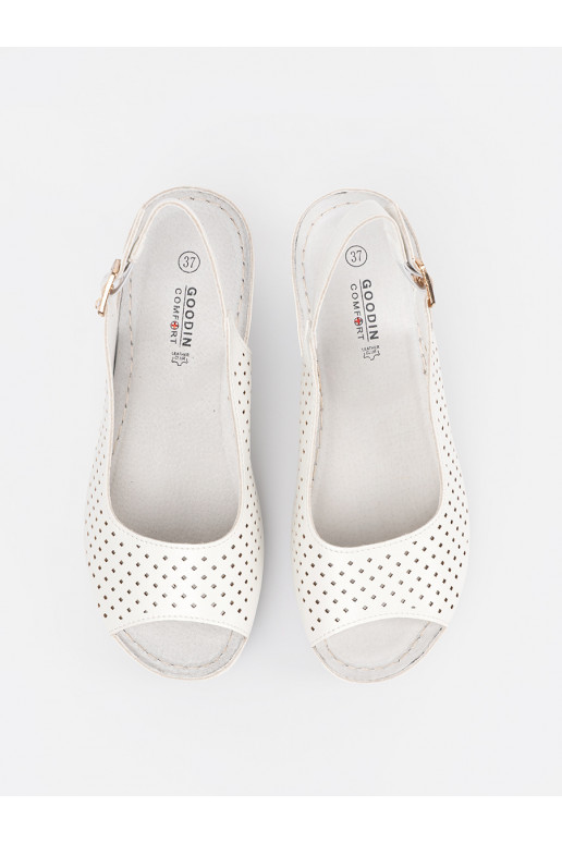 baltas krāsas  kurpes  baltas krāsas  kurpes