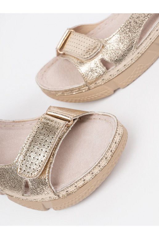 Zelta krāsas  kurpes  Zelta krāsas  kurpes