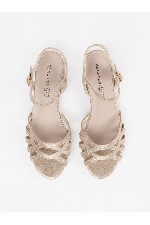 sandales  ze skórzaną wkładką sandales  ze skórzaną wkładką