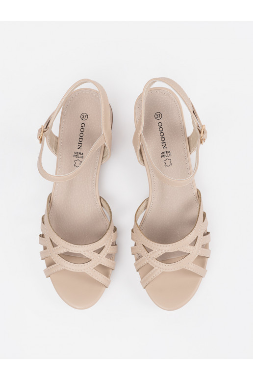 sandales  ze skórzaną wkładką sandales  ze skórzaną wkładką