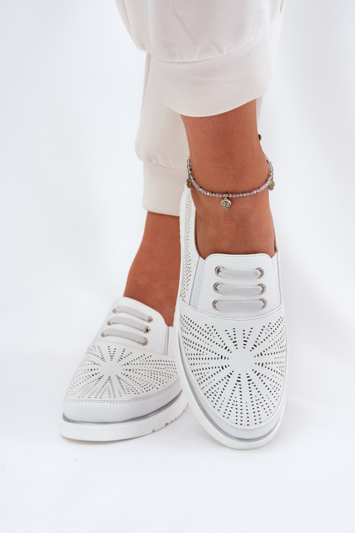 apavi    baltas krāsas Azethia