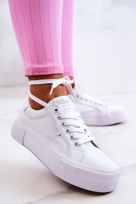 Sporta apavi ar platformu Lee Cooper LCW-22-31-0884L baltas krāsas Sporta apavi ar platformu Lee Cooper LCW-22-31-0884L baltas krāsas