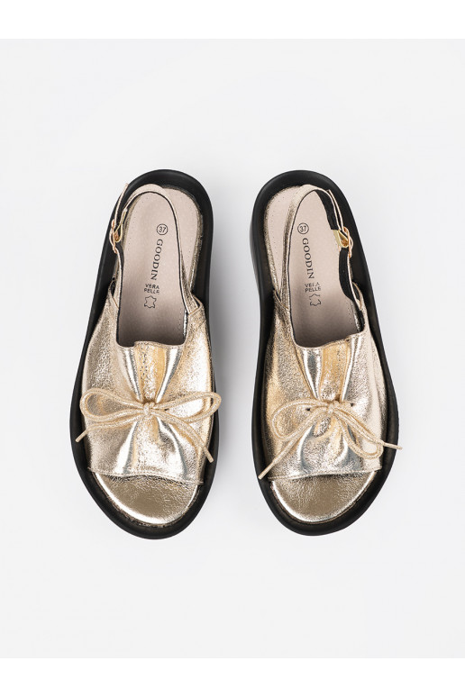 Zelta krāsas kurpes  ze skórzaną wkładką