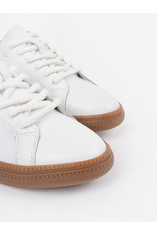 baltas krāsas Apavi kedu modelī   Sergio Leone