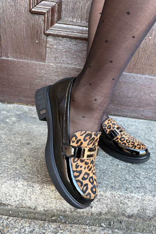 Āda Lakoti mokasīni ar leoparda kažokādas rakstu Vinceza 66790 melnas krāsas Āda Lakoti mokasīni ar leoparda kažokādas rakstu Vinceza 66790 melnas krāsas