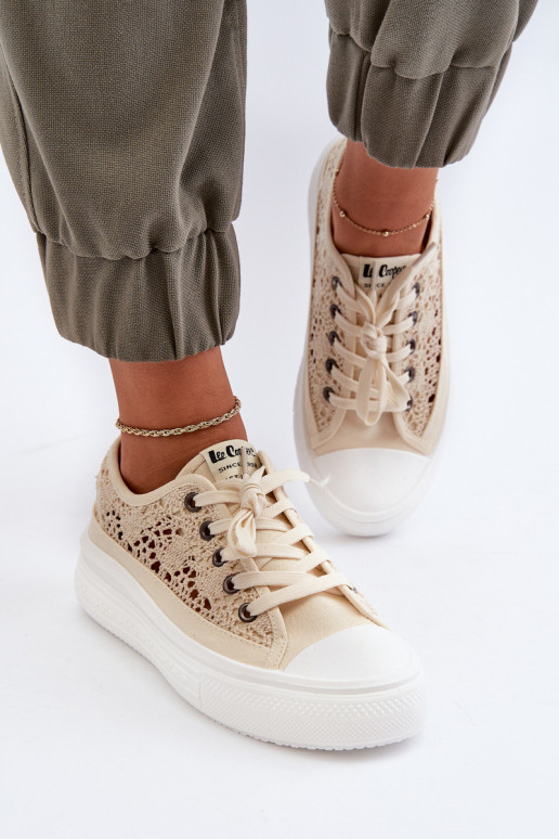 Ar mežģīnēm sieviešu puszābaki Lee Cooper LCW-23-44-1620 smilšu krāsas Ar mežģīnēm sieviešu puszābaki Lee Cooper LCW-23-44-1620 smilšu krāsas