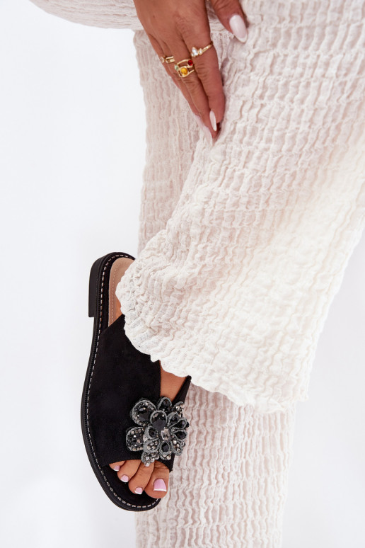 Sieviešu basenes ar platiem papēžiem ar ornamentiem S.Barski KV27-001 Melns Sieviešu basenes ar platiem papēžiem ar ornamentiem S.Barski KV27-001 Melns