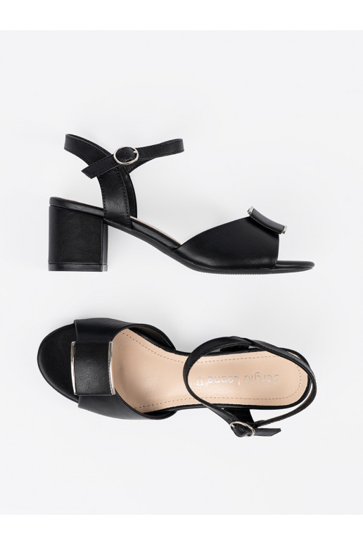 sandales uz papēža   Melnas krāsas