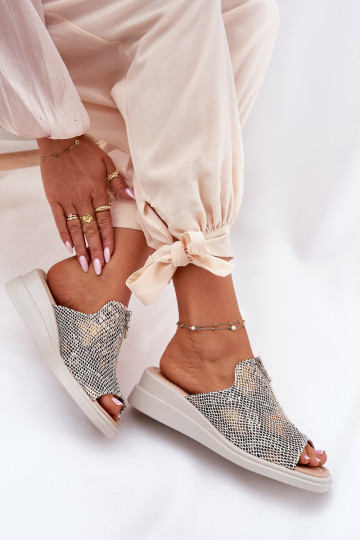 sieviešu čības  ar rāvējslēdzējiem  smilšu krāsas Irriva