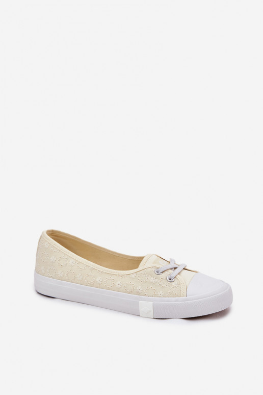 Sporta apavi sieviešu puszābaki Z Haftem Lee Cooper LCW-25-31-3445L smilšu krāsas Sporta apavi sieviešu puszābaki Z Haftem Lee Cooper LCW-25-31-3445L smilšu krāsas