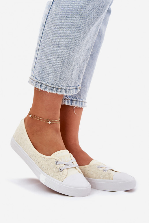 Sporta apavi sieviešu puszābaki Z Haftem Lee Cooper LCW-25-31-3445L smilšu krāsas Sporta apavi sieviešu puszābaki Z Haftem Lee Cooper LCW-25-31-3445L smilšu krāsas