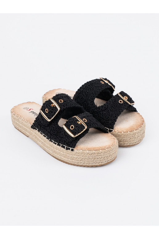 Čības Melnas krāsas  ar platformu 