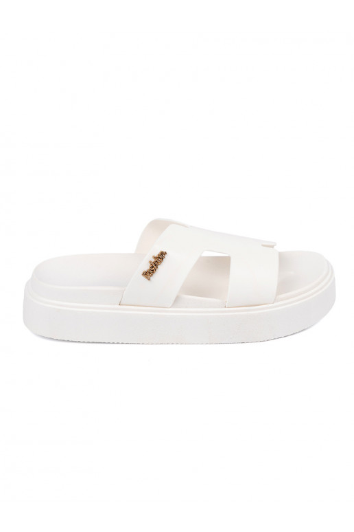 Čības  balta krāsa ar platformu