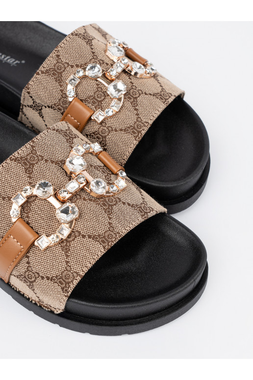 -brūnas krāsas čības  ze zdobieniem -brūnas krāsas čības  ze zdobieniem